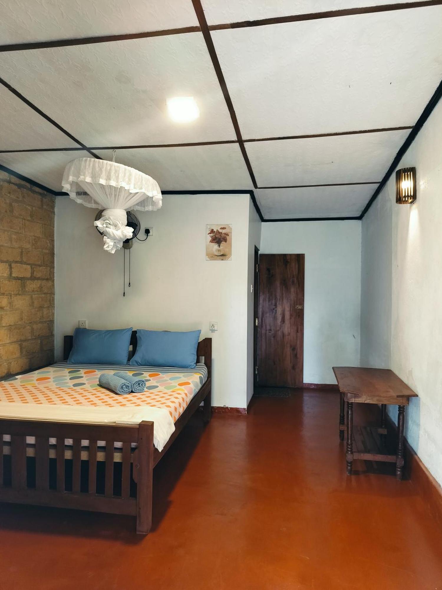 Nancy Guest Hotel Mirissa Buitenkant foto