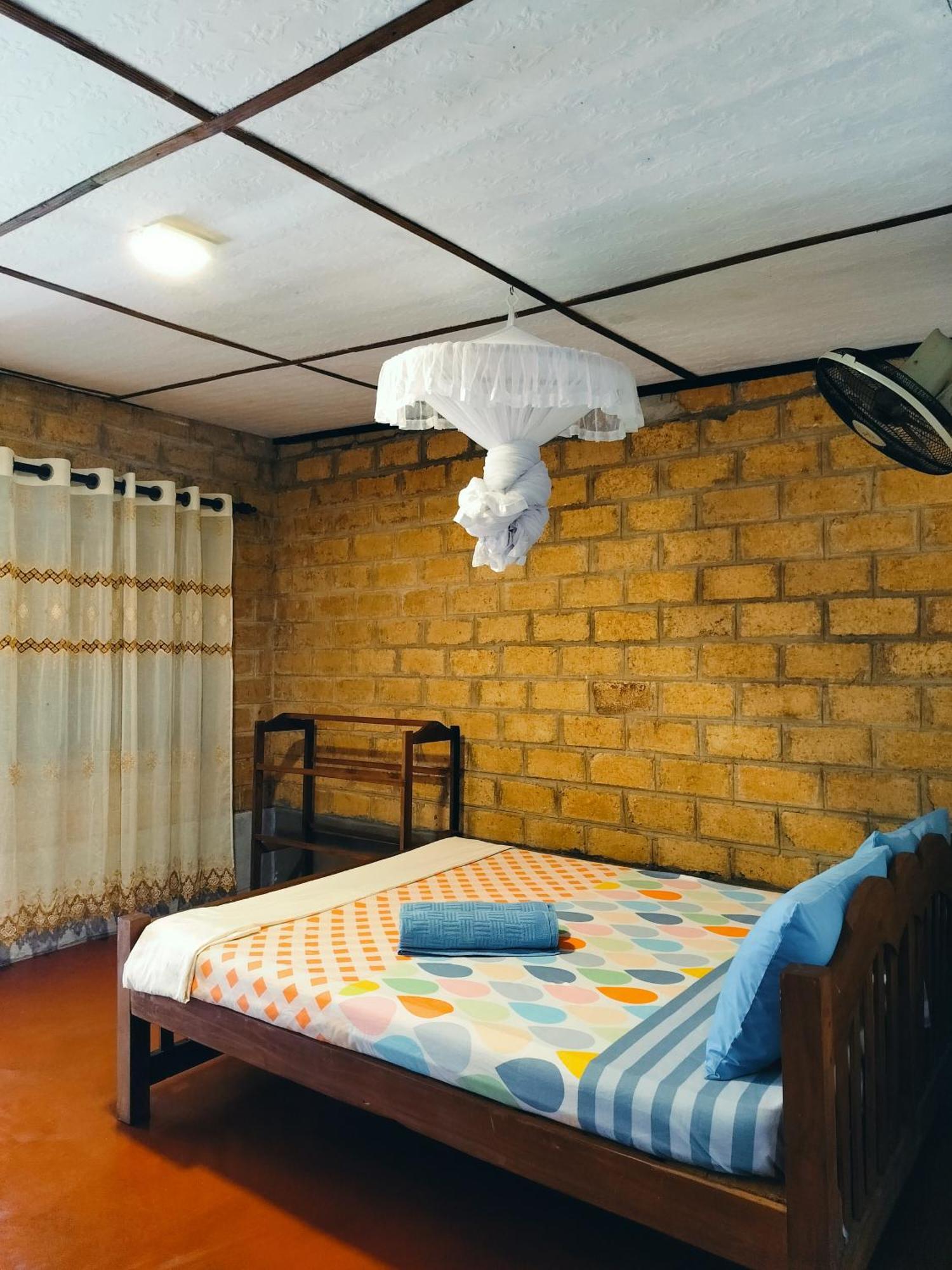 Nancy Guest Hotel Mirissa Buitenkant foto